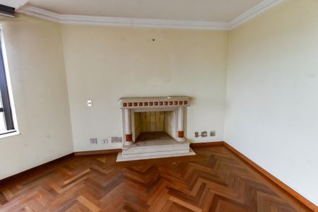 Apartamento à venda com 255m², 5 quartos e 4 vagasDetalhe Sala 1 - Lareira