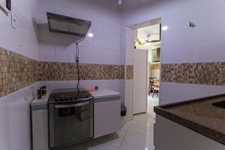 Apartamento à venda com 60m², 2 quartos e 2 vagasCozinha