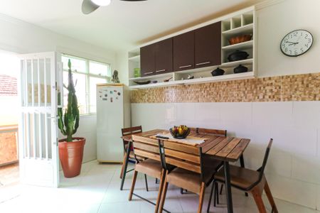 Apartamento à venda com 60m², 2 quartos e 2 vagasCopa