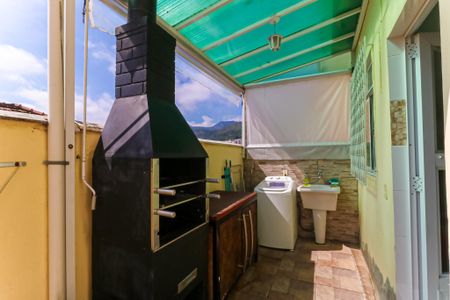 Apartamento à venda com 60m², 2 quartos e 2 vagasÁrea de Serviço