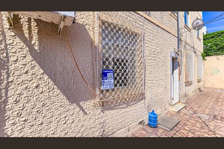 Apartamento à venda com 60m², 2 quartos e 2 vagasFachada do Prédio com placa