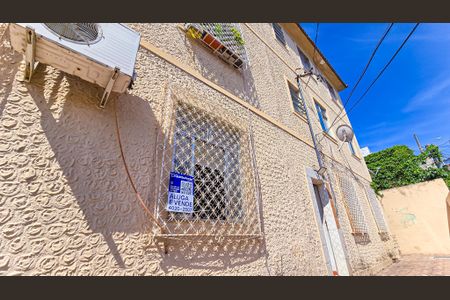 Apartamento à venda com 60m², 2 quartos e 2 vagasFachada do Prédio com placa