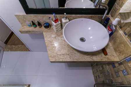 Apartamento à venda com 60m², 2 quartos e 2 vagasBanheiro