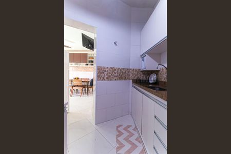 Apartamento à venda com 60m², 2 quartos e 2 vagasCozinha