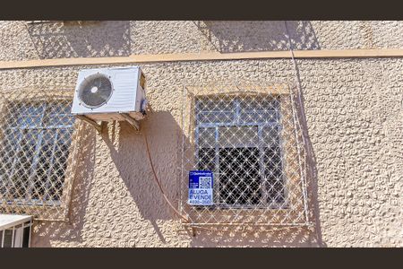 Apartamento à venda com 60m², 2 quartos e 2 vagasFachada do Prédio com placa