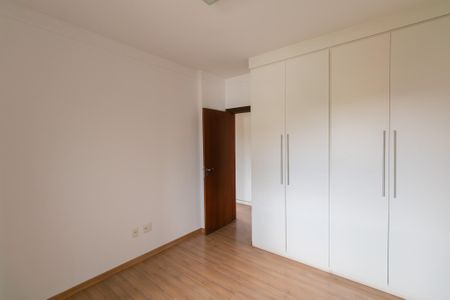 Apartamento à venda com 215m², 4 quartos e 4 vagas