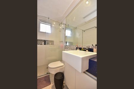 Apartamento à venda com 96m², 2 quartos e 2 vagasBanheiro Suíte 