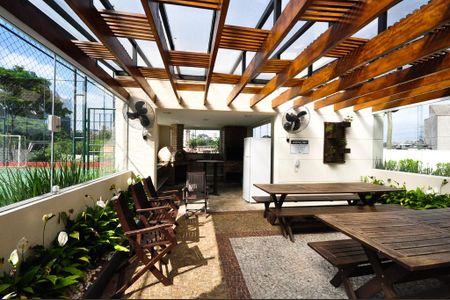 Apartamento à venda com 96m², 2 quartos e 2 vagasChurrasqueira