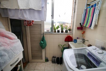 Apartamento para alugar com 58m², 2 quartos e 1 vagaÁrea de Serviço