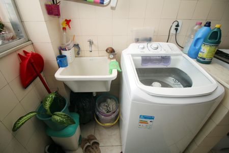 Apartamento para alugar com 58m², 2 quartos e 1 vagaÁrea de Serviço