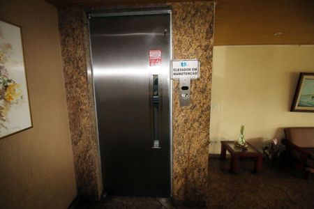 Apartamento para alugar com 58m², 2 quartos e 1 vagaÁrea comum - Elevadores