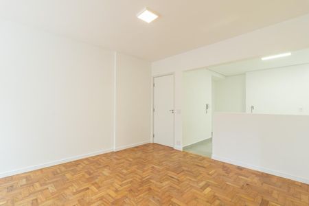 Apartamento à venda com 77m², 2 quartos e sem vagaSala