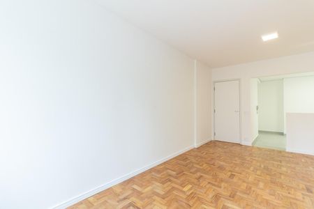 Apartamento à venda com 77m², 2 quartos e sem vagaSala