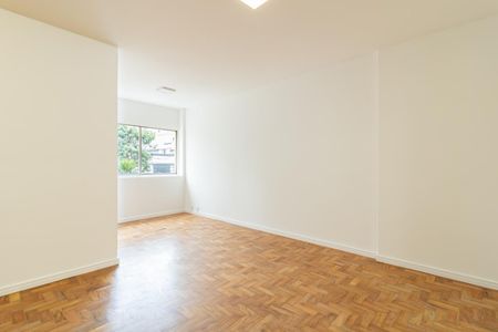 Apartamento à venda com 77m², 2 quartos e sem vagaSala