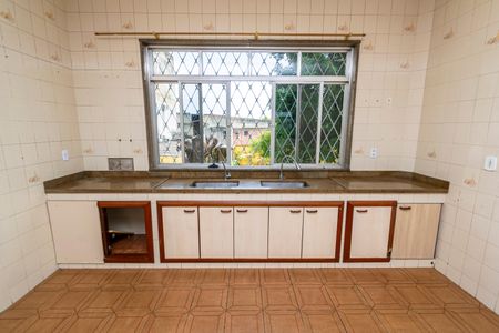 Casa para alugar com 444m², 7 quartos e 4 vagas Casa para alugar com 444m², 7 quartos e 4 vagasCozinha