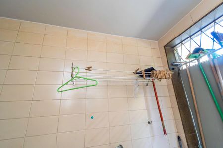 Casa à venda com 200m², 3 quartos e 2 vagasÁrea de Serviço