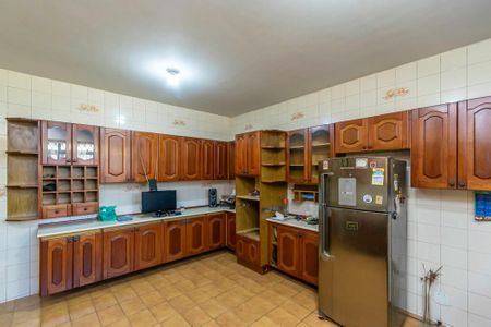 Casa à venda com 200m², 3 quartos e 2 vagasCozinha - Armários