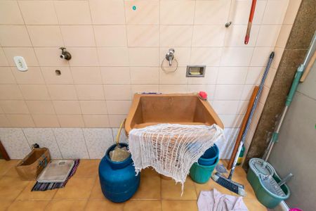 Casa à venda com 200m², 3 quartos e 2 vagasÁrea de Serviço