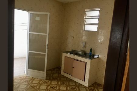 Cozinha  de casa para alugar com 2 quartos, 70m² em Itapuã, Salvador