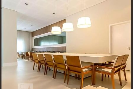 Apartamento à venda com 136m², 2 quartos e 2 vagas Apartamento à venda com 136m², 2 quartos e 2 vagasÁrea comum - Salão de festas