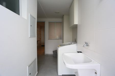 Apartamento à venda com 136m², 2 quartos e 2 vagas Apartamento à venda com 136m², 2 quartos e 2 vagasÁrea de Serviço