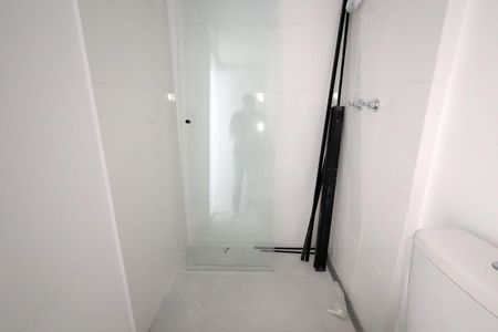 Apartamento para alugar com 67m², 2 quartos e 2 vagas Apartamento para alugar com 67m², 2 quartos e 2 vagasBanheiro
