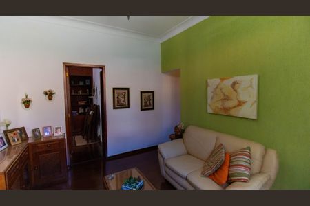 Sala de casa para alugar com 4 quartos, 70m² em Santa Rosa, Niterói