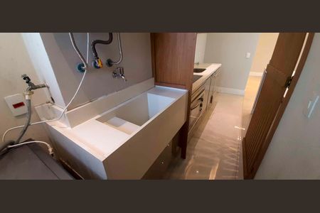 Apartamento à venda com 137m², 2 quartos e 5 vagasÁrea de Serviço