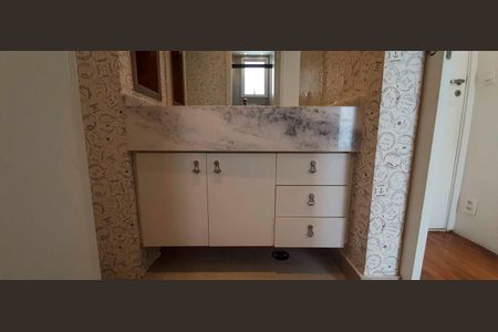 Apartamento à venda com 137m², 2 quartos e 5 vagasBanheiro da Suíte 2