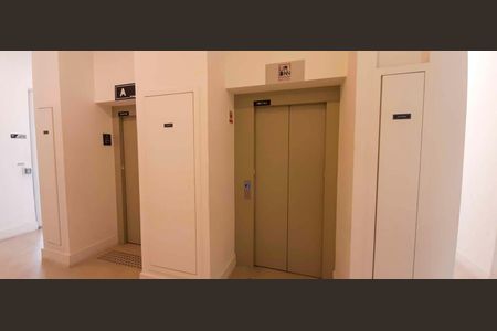 Apartamento à venda com 137m², 2 quartos e 5 vagasÁrea comum