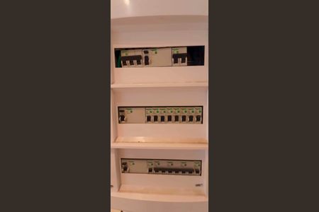 Apartamento à venda com 137m², 2 quartos e 5 vagasQuadro de Luz