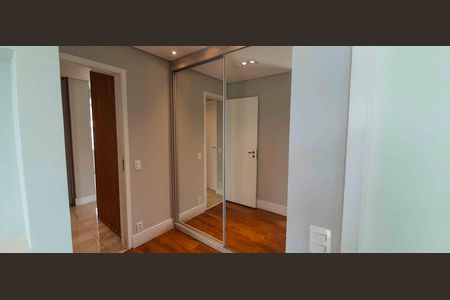 Apartamento à venda com 137m², 2 quartos e 5 vagasSuíte 1