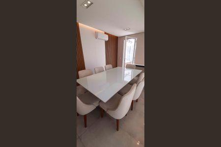 Apartamento à venda com 137m², 2 quartos e 5 vagasSala de Jantar