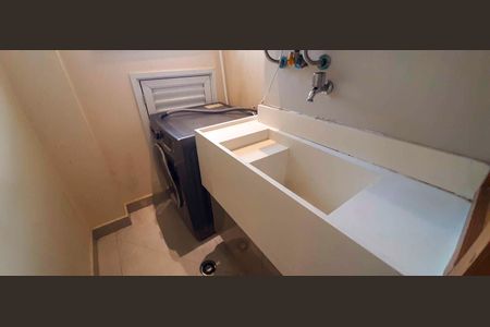 Apartamento à venda com 137m², 2 quartos e 5 vagasÁrea de Serviço