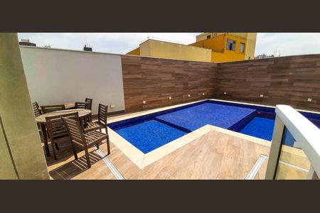 Apartamento à venda com 137m², 2 quartos e 5 vagasÁrea comum - Piscina