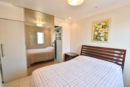 Apartamento à venda com 74m², 3 quartos e 2 vagas Apartamento à venda com 74m², 3 quartos e 2 vagasSuíte