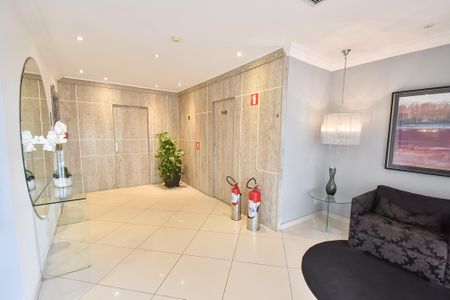 Apartamento à venda com 74m², 3 quartos e 2 vagas Apartamento à venda com 74m², 3 quartos e 2 vagasHall de entrada