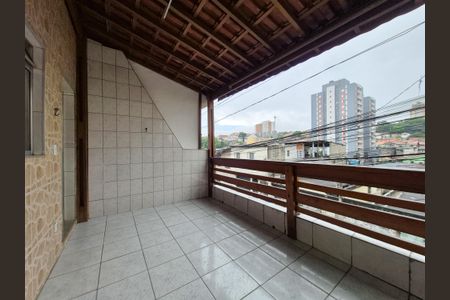 Casa à venda com 120m², 2 quartos e sem vaga Casa à venda com 120m², 2 quartos e sem vagaVaranda