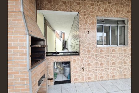 Casa à venda com 120m², 2 quartos e sem vaga Casa à venda com 120m², 2 quartos e sem vagaVaranda