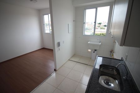 Apartamento à venda com 55m², 2 quartos e 1 vagaCozinha e Área de Serviço