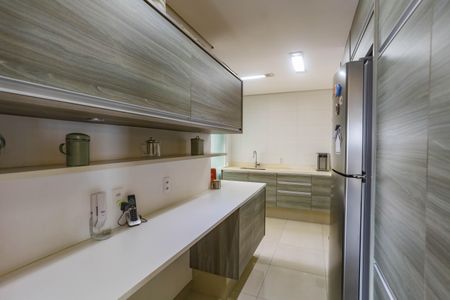 Apartamento à venda com 113m², 3 quartos e 2 vagas Apartamento à venda com 113m², 3 quartos e 2 vagasCozinha