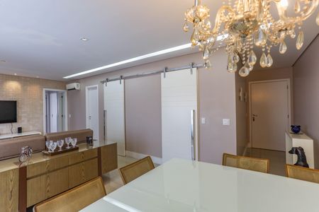 Apartamento à venda com 113m², 3 quartos e 2 vagas Apartamento à venda com 113m², 3 quartos e 2 vagasSala