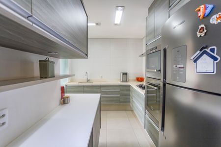Apartamento à venda com 113m², 3 quartos e 2 vagas Apartamento à venda com 113m², 3 quartos e 2 vagasCozinha