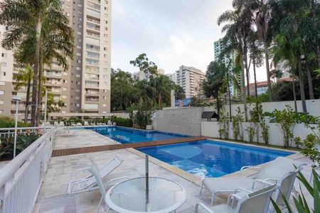 Apartamento à venda com 113m², 3 quartos e 2 vagas Apartamento à venda com 113m², 3 quartos e 2 vagasÁrea comum - Piscina
