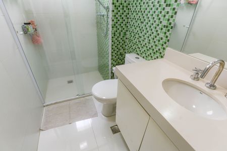 Apartamento à venda com 113m², 3 quartos e 2 vagas Apartamento à venda com 113m², 3 quartos e 2 vagasBanheiro social