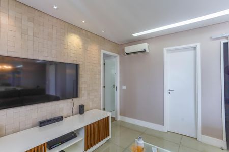 Apartamento à venda com 113m², 3 quartos e 2 vagas Apartamento à venda com 113m², 3 quartos e 2 vagasSala