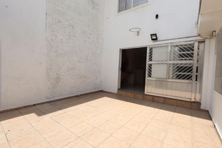 Casa para alugar com 350m², 3 quartos e 2 vagasQuintal
