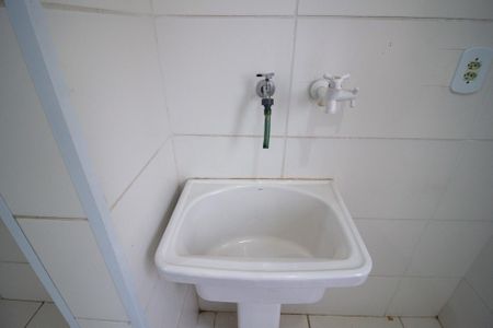 Área de Serviço de apartamento para alugar com 2 quartos, 49m² em Parque Manchester, Sorocaba
