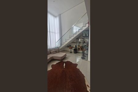 Casa de condomínio para alugar com 300m², 3 quartos e 4 vagasSala