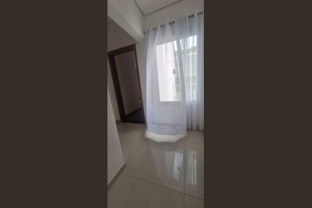 Casa de condomínio para alugar com 300m², 3 quartos e 4 vagasQuarto